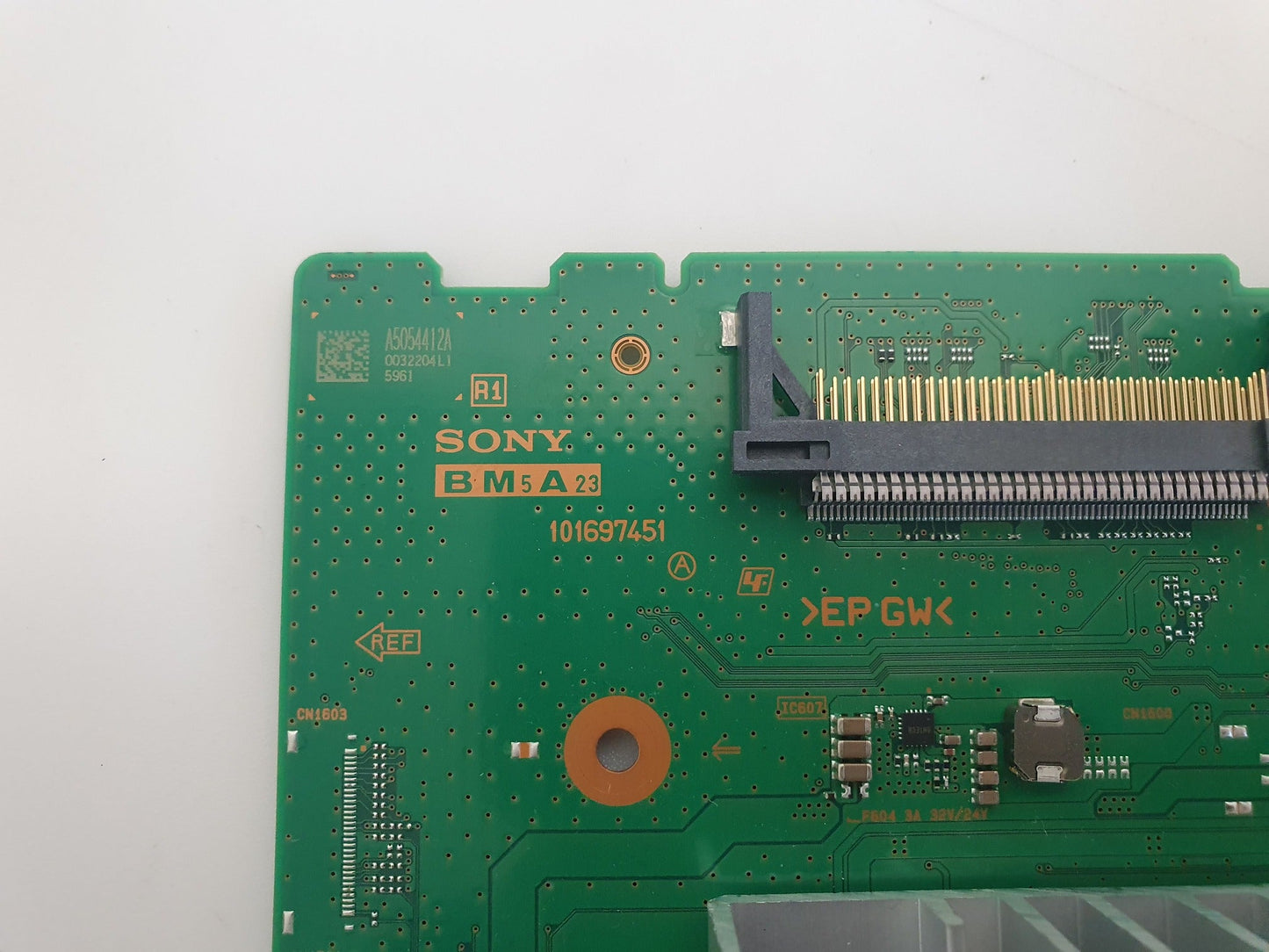 1-016-974-51 mainboard SONY KD-85X80L